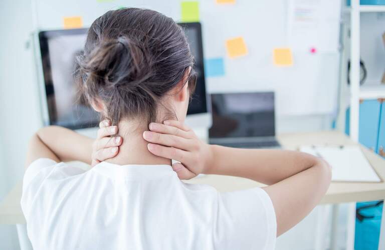 ストレートネックが原因の肩こりを改善に導く丁寧な施術 | 登米市のエステなら女性専用のsalon Mirach